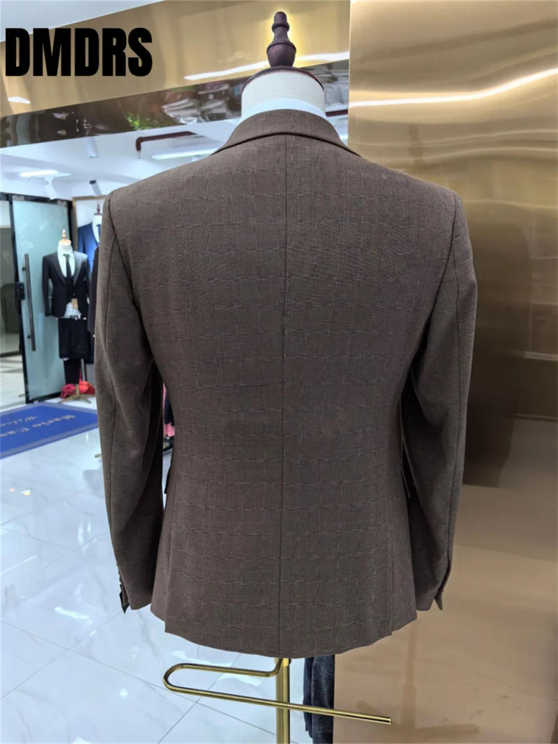 Description Picture 3 of itemElegant Formal Men's Suit Set Fashionable Jacquard Suit Jacket High Quality 3 Pieces Set For Men's Wedding Suit Dress vestidos d