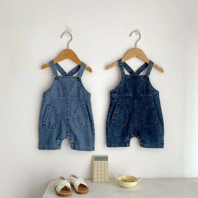 Description Picture 3 of item2025 Summer Clothing for Infants, Children Boys and Girls, Strap Pants Baby Pants Cowboy Pants, Internet Celebrity Short Crawler