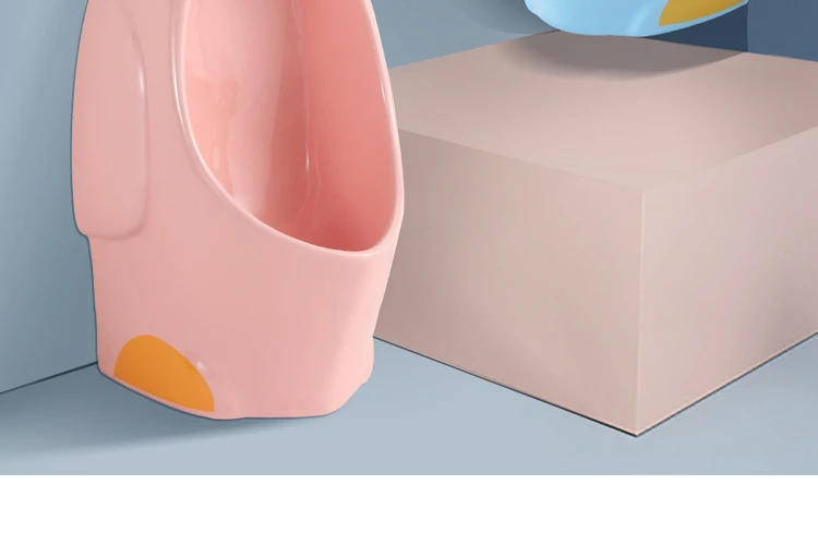 Description Picture 3 of itemY Children's Penguin Wall-Hung Urinal Urine Cup Boy Color Urinal Wall Hanging