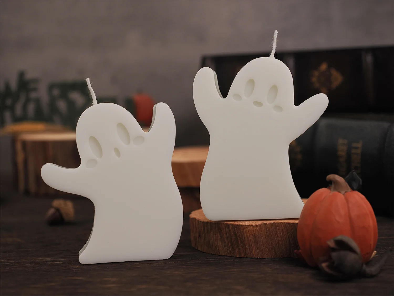 Description Picture 5 of itemCute Cartoon Ghost Scented Candle Silicone Mold Set Handmade Soap Chocolate Plaster Diffuer Stone Mold Creative Halloween Gift