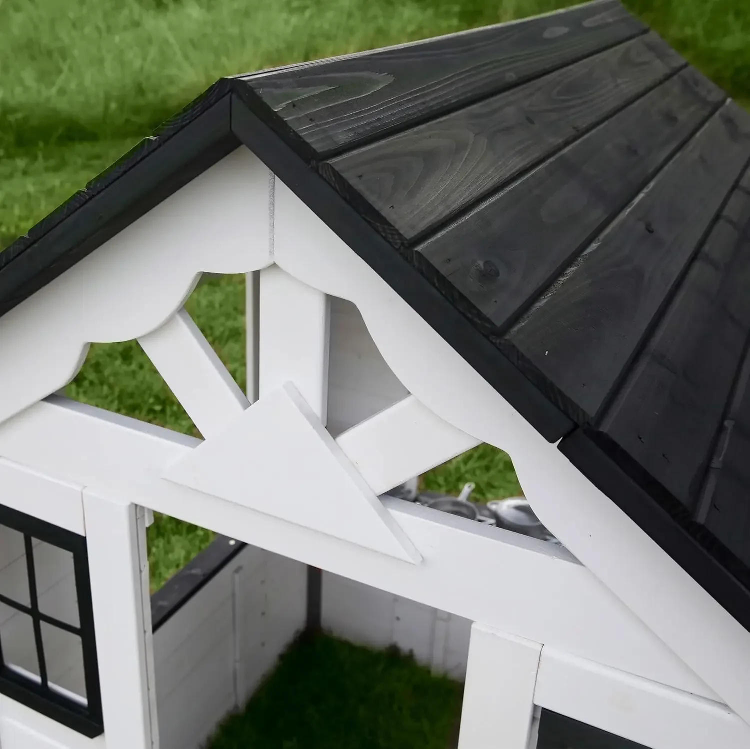 Description Picture 3 of itemSweetwater All Cedar White Modern Outdoor Wooden Playhouse Cottage Sink Stove Windows Kitchen with Pot and Pans and Utensils