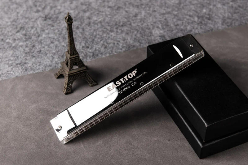 Description Picture 4 of itemEast top Tremolo Harmonica Key of D, 24 Holes Professional T2406S 2.0 Harmonica For Adults, Professionals an