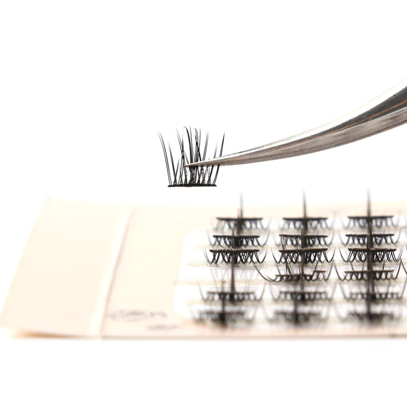 Description Picture 4 of item72 Bundles Single Cluster Lashes individual Fake Eyelashes Natural Mink Eyelash Extension False Eye Lashes Makeup Tools
