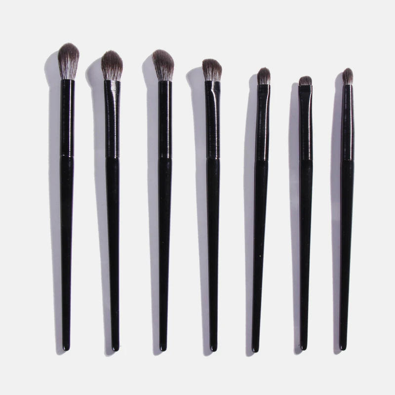 Description Picture 3 of itemLOYBJ Eyeshadow Makeup Brushes Soft Hair Professional Eye Contour Nose Shadow Brush Cosmetic Blending Shader Detail Make Up Tool