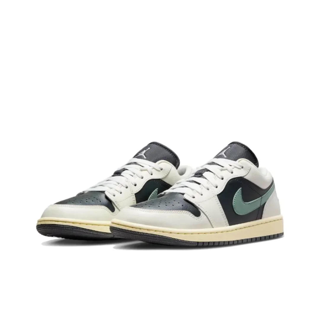 Description Picture 3 of itemIconic Brand Air Jordan 1 Low Men's and Women's Fashion Trend Basketball Shoes Abrasion-resistant Anti-skid Black and White Colorway