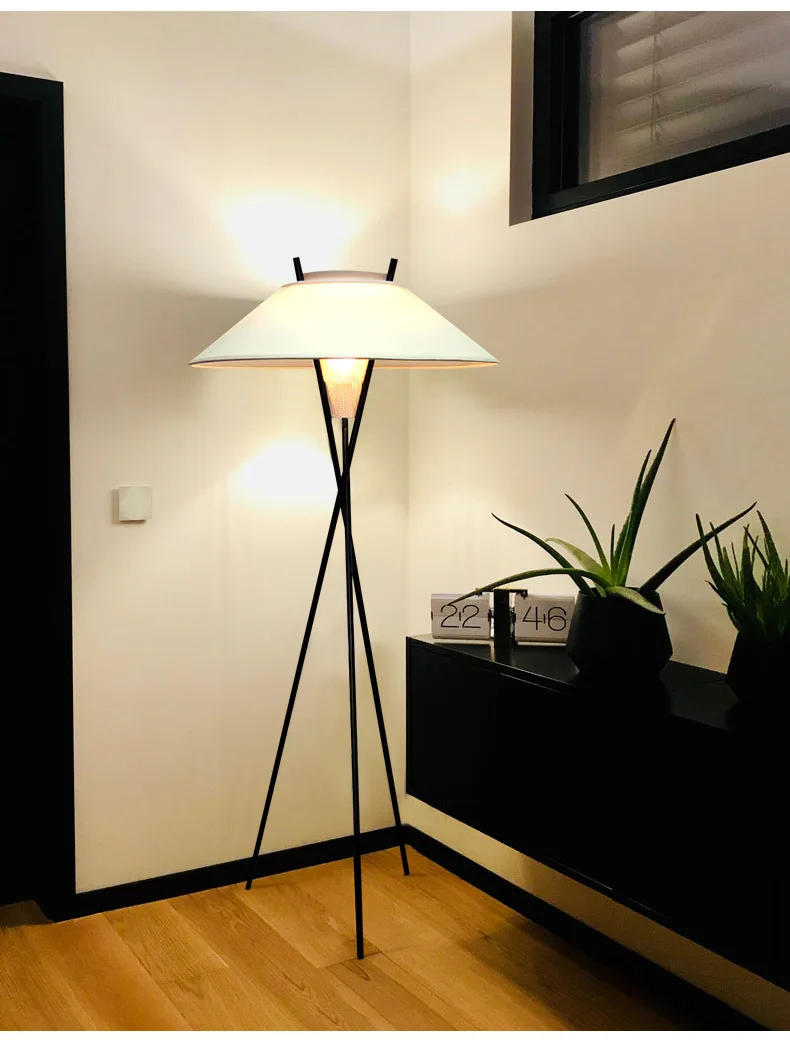 Description Picture 6 of itemNordic bedroom floor lamp Designer's minimalist floor lamp Creative and personalized vertical floor light in the living room