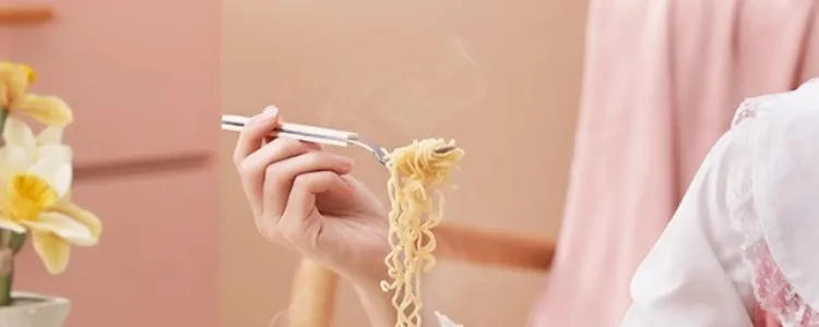 Description Picture 4 of item220V Portable Electric Skillet Mini Hot Pot Dormitory Instant Noodle Pot for 1-2 People