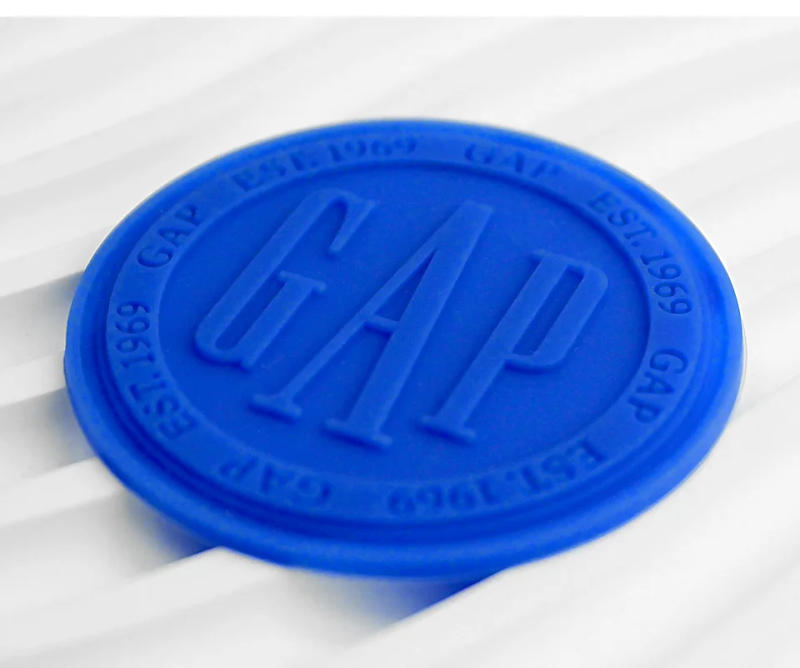 Description Picture 3 of itemCustom Private LOGO Embossed Rubber Patch Sewing on Clothing Circle Round PVC Label Soft Silicon Badge Garment Accessories