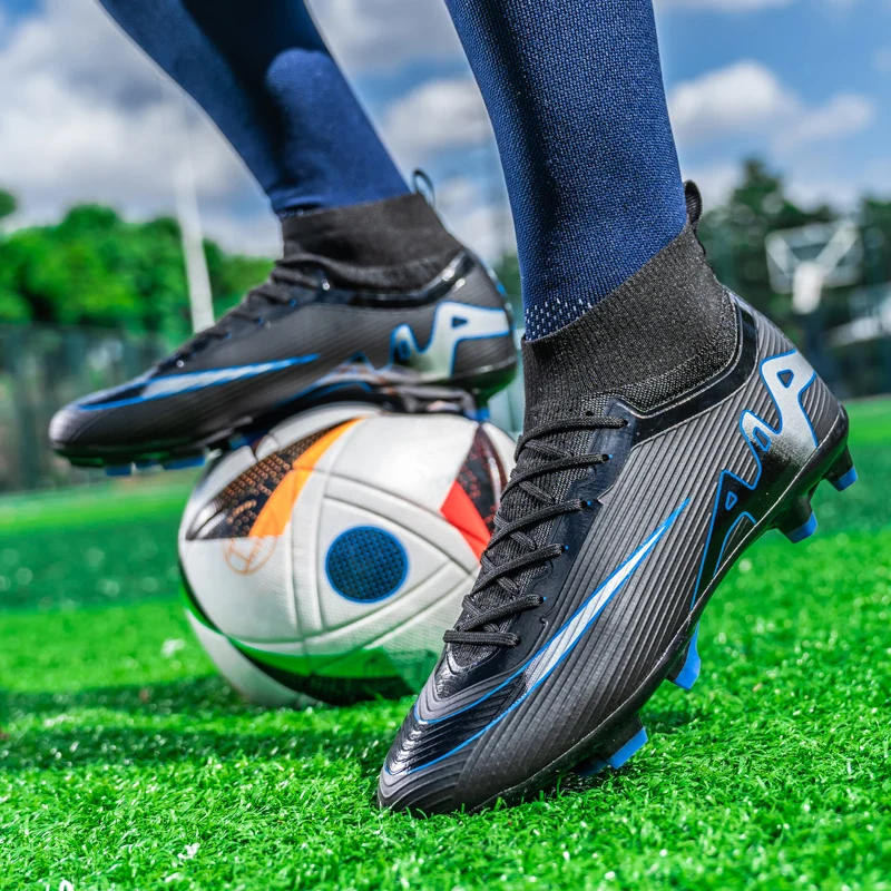 Description Picture 5 of itemNew  Outdoor Sport Men Soccer ShoesTraining Ultralight Non-Slip Football Boots Training Match Sport Cleats Grass Futsal Unisex