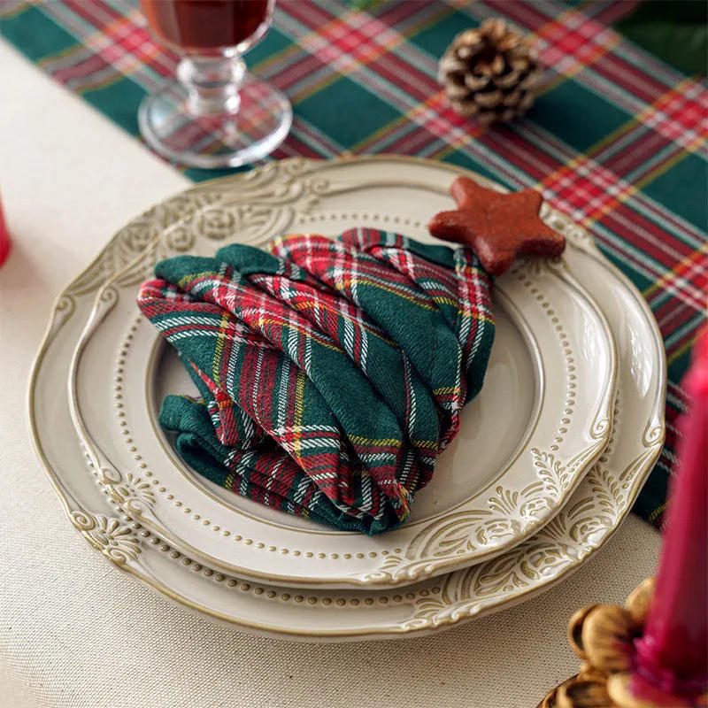 Description Picture 3 of item4PCS Christmas Scottish Tartan Plaid Cloth Napkins 40x40cm Classsic Red Green Plaid Dinner Napkins For 2024 Xmas Table Decor