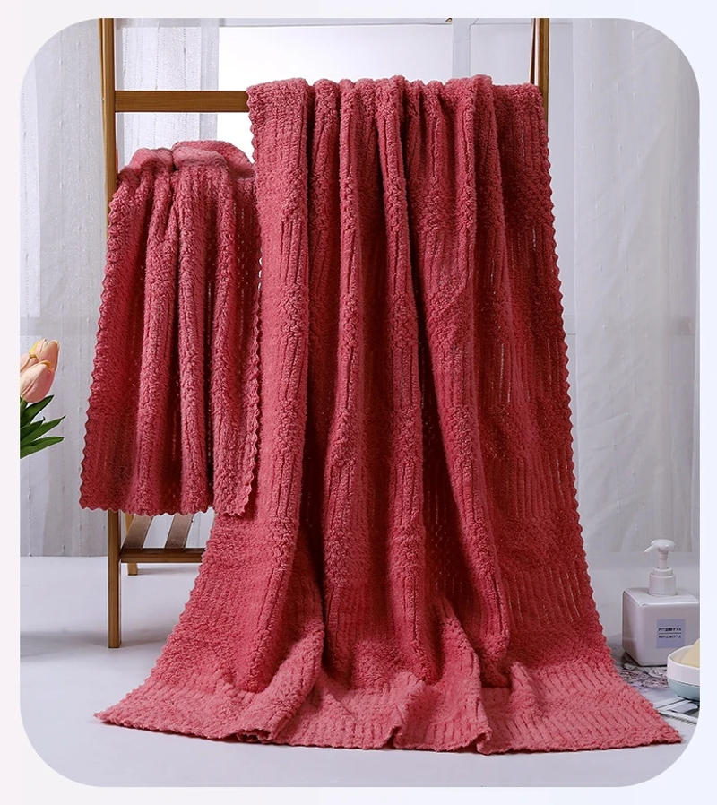 Description Picture 3 of itemTowel and Bath Towel Set, Coral Velvet Towel Absorbs Water