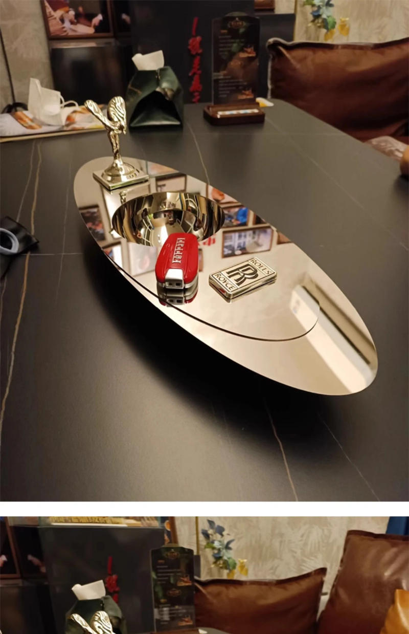 Description Picture 3 of itemPresident's ultra luxurious Rolls Royce stainless steel decorative cigar ashtray, trendy decorative ornaments