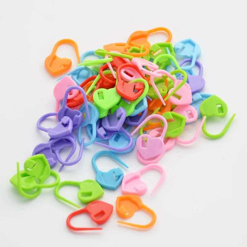 Description Picture 3 of item50/100pcs Heart Knitting Crochet Markers Locking Stitch Needle Clip Markers Ring Sewing Accessories DIY Weaving Knitting Tools