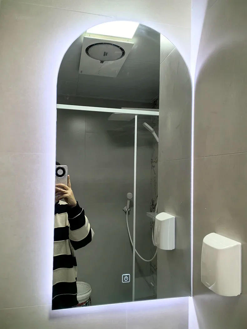 Description Picture 3 of itemFrench Glass Bath Mirrors for Toilet Wall-mounted Dressing Touch Screen Mirrors Light Luxury Arched Design Mirrors for Bedroom