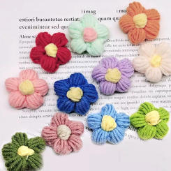 10pcs Knitting Flower Head Crocheted Yarn Bouquet Ornament Carnation Hand-woven Hairpin Pin Brooch DIY Sewing Accessories