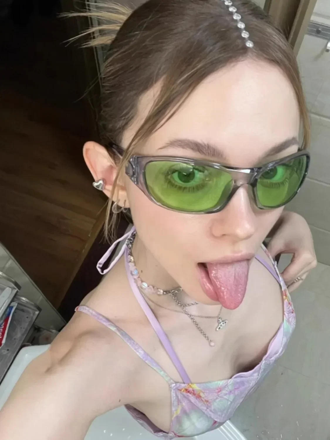 Description Picture 5 of itemNew Punk Y2K Sunglasses Women Goggle Luxury Brand Wrap Square Sun Glasses 2000'S Shades Eyewear UV400 Female Designer Eyeglasses