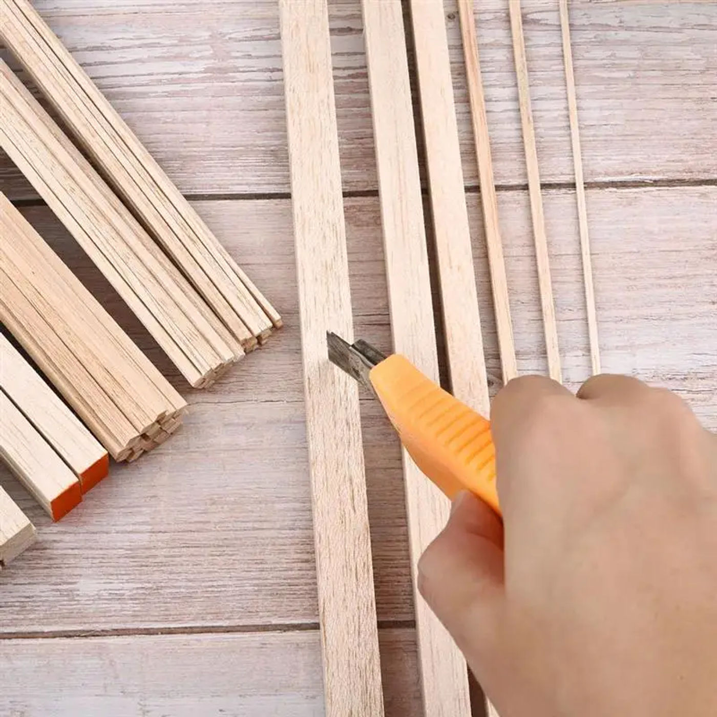 Description Picture 4 of item2/3/4/10/12/15mm Balsa Wood Craft Square Cudgel Model Toys Building Carving Handicraft Educational DIY Accessories Balsa Stick