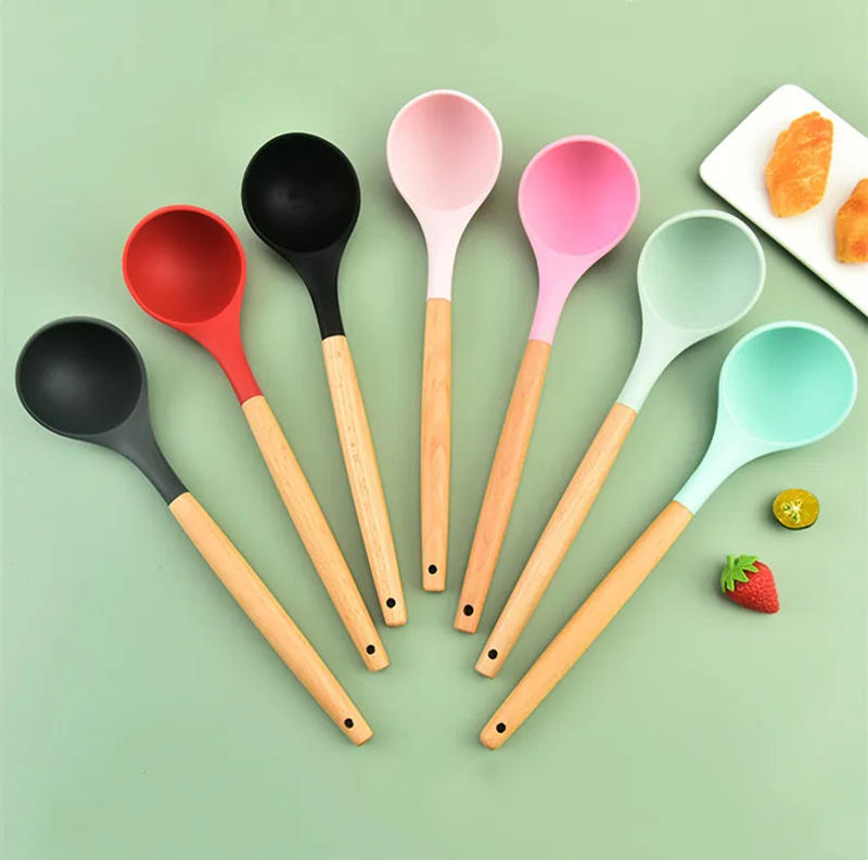 Description Picture 2 of itemRound Silicone Wooden Handle Soup Spoon Korean Ramen Noodles Bouillon Cooking Long Ladle Japanese Kitchen Tablespoons Tableware