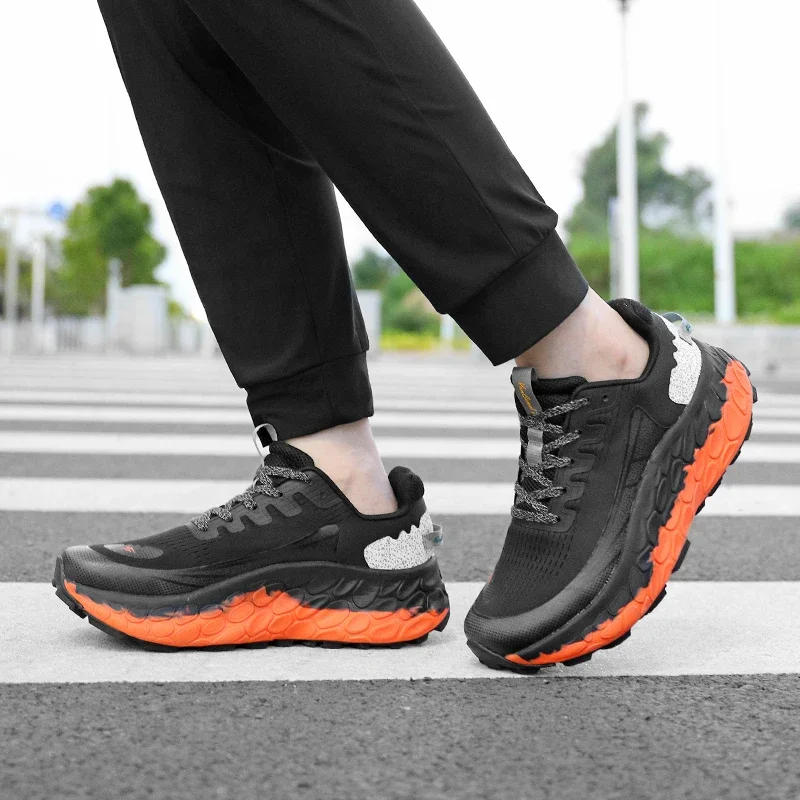 Description Picture 5 of itemMens Breathable Bounce Trail Running Shoes Anti-slip Cushioning Outdoor Thick Bottom Running Shoes Couple Sneakers