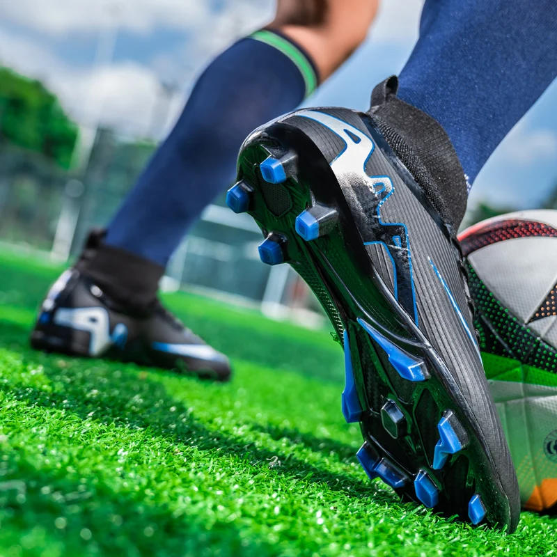 Description Picture 6 of itemNew  Outdoor Sport Men Soccer ShoesTraining Ultralight Non-Slip Football Boots Training Match Sport Cleats Grass Futsal Unisex