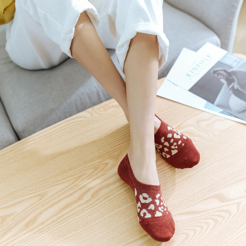 Description Picture 6 of itemFashion trend Summer New shallow mouth invisible Ankle boat socks Korean leopard socks women silicone non-slip Cotton socks