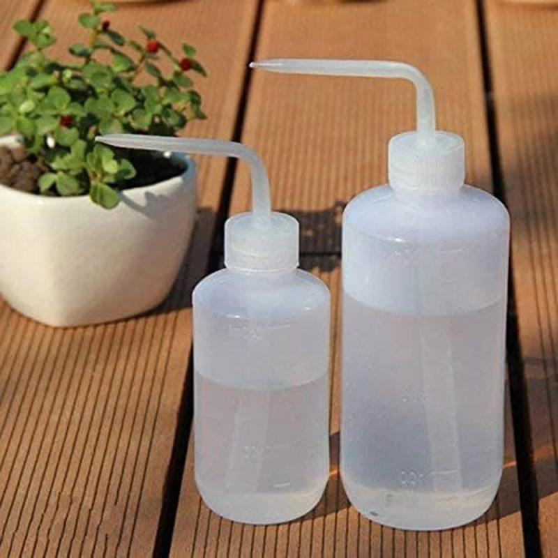 Description Picture 4 of itemWatering Can 250ML 500ML Succulent Watering Bottle Plant Flower Squeeze Bottle Plastic Bend Mouth Safety Wash Bottle