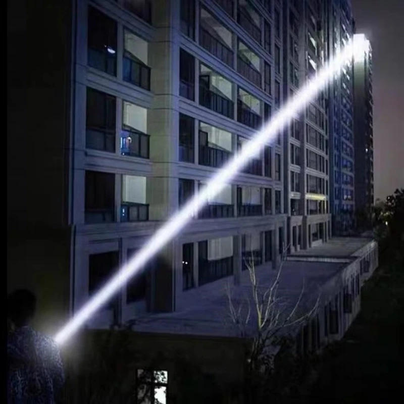 Description Picture 4 of itemNew White Laser Ultra Powerful LED Flashlight USB Rechargeable Torch Light Zoom High Power Flashlight 2500M Long Shot Lantern