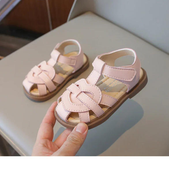 Slide 665f77d02fa4424d89a1e225e0ab37d8