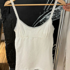Lace Trim White Slim Tank Top Woman Summer Sleeveless Soft Cotton Camis Casual Vintage Streetwear Sweet Basic Crop Tops Y2k Vest
