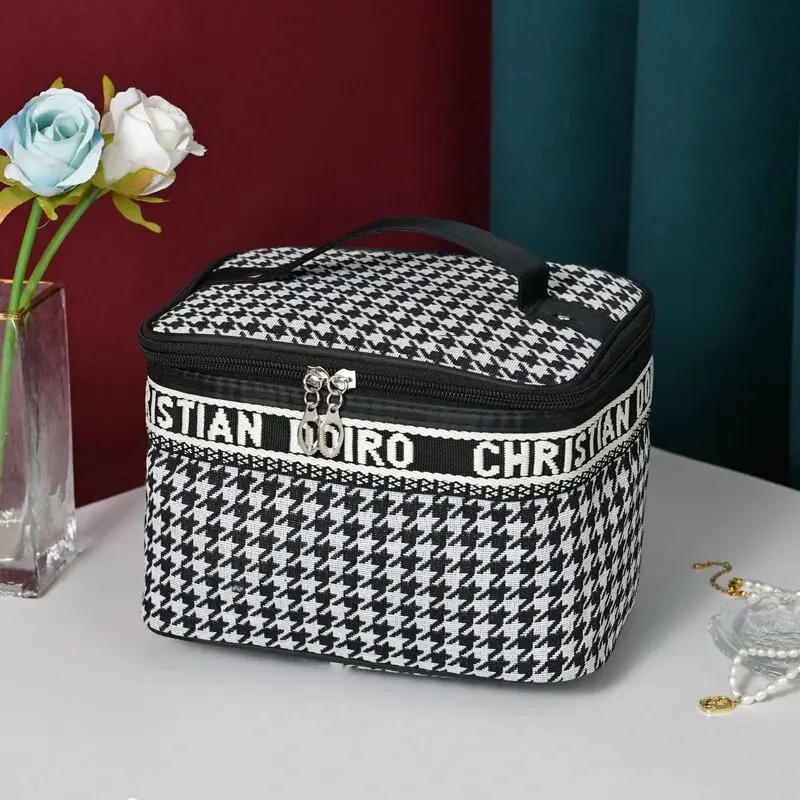 Description Picture 5 of itemThousand Bird Grid Cosmetic Bag Female Large Capacity Portable New Travel Waterproof Handheld Large Storage Bag Wash Bag