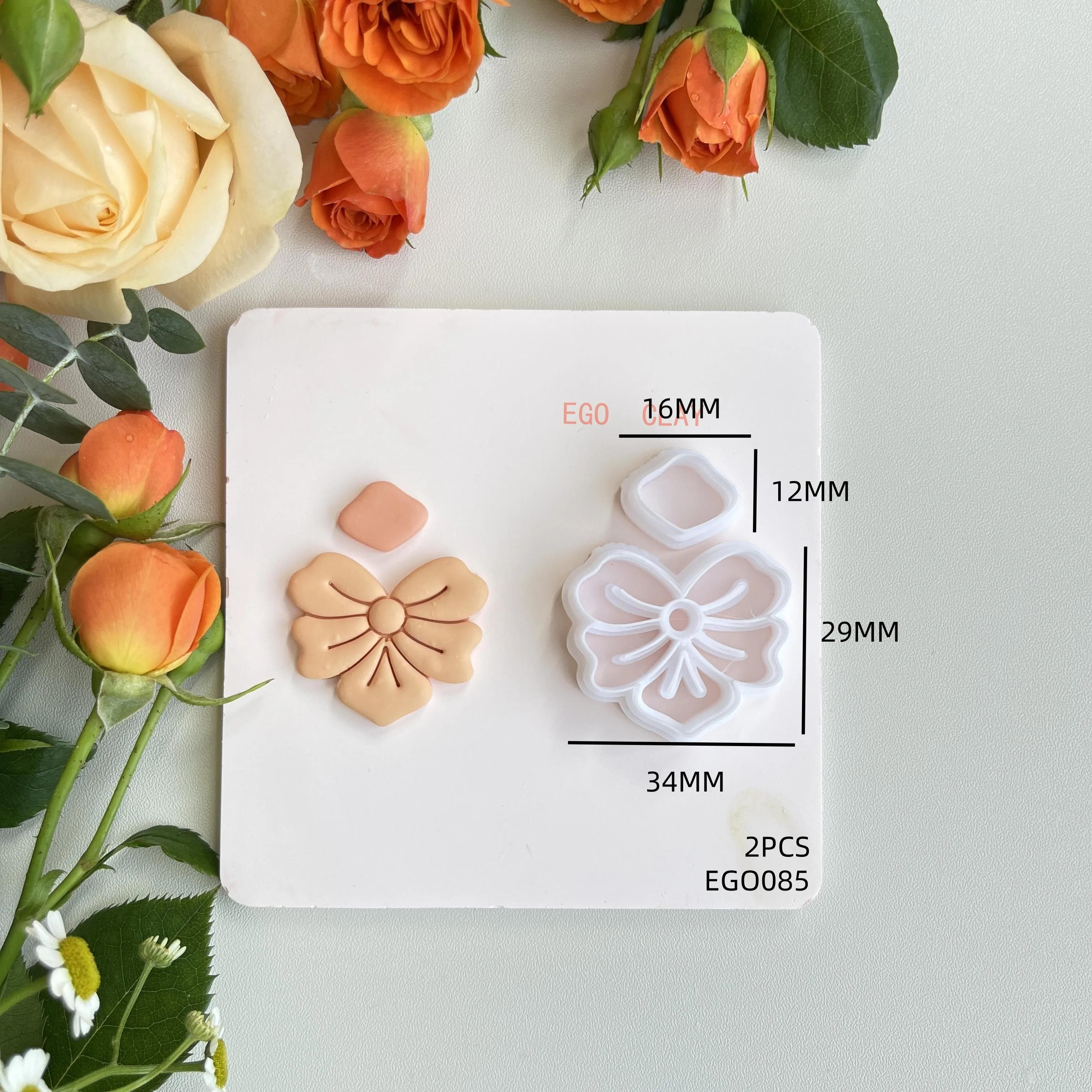 Description Picture 5 of itemExotic floral tropical green leaf pattern mold polymer clay cutting mold for hanging pendant earrings DIY making gift decoration