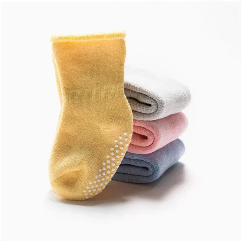 Description Picture 3 of itemCotton Baby Socks Autumn Winter Thicken Warm Newborn Boy Girl Floor Socks Baby Non-slip Terry Socks for Boys Girls 0-3 Year