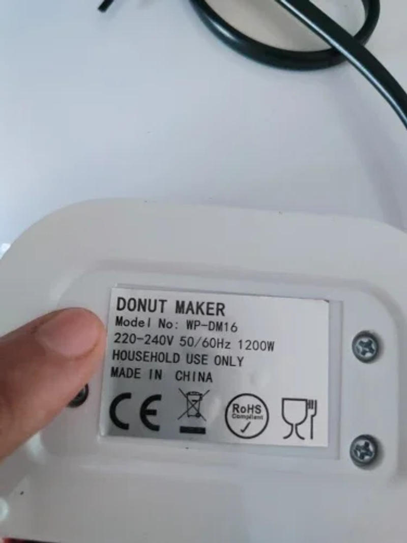 Description Picture 2 of itemMini Donut Maker Machine Non-stick Surface for Kids Breakfast Snack Desserts Makes 7 Doughnuts White Color Home Appliances