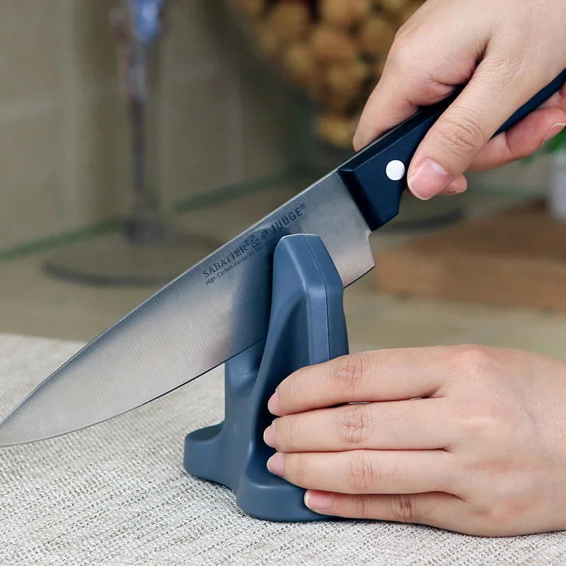 Description Picture 3 of itemKitchen set sharpener Carbon steel material Quick sharpening Emery wheel  knife sharpener professional Fixed angle sharpenerheat