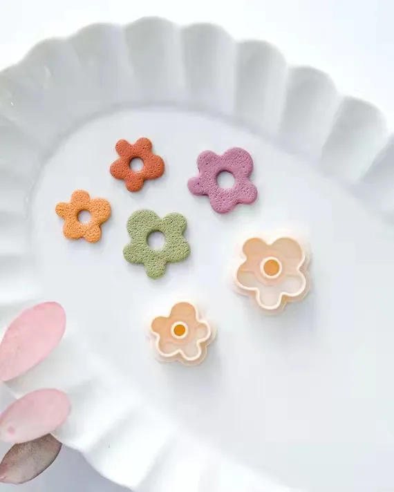 Description Picture 2 of itemFlower Soft Pottery Earrings Polymer Clay Cutter Hollow Geometric Pattern Mold DIY Ceramic Earrings Jewelry Pendants Clay Tools