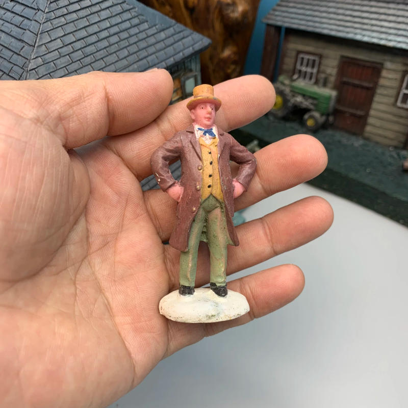 Description Picture 6 of itemMiniature Doll MiniFigures Sand Table Gardening Decor DIY Bonsai Decoration Articles Handicraft Gifts Desk Sculpture