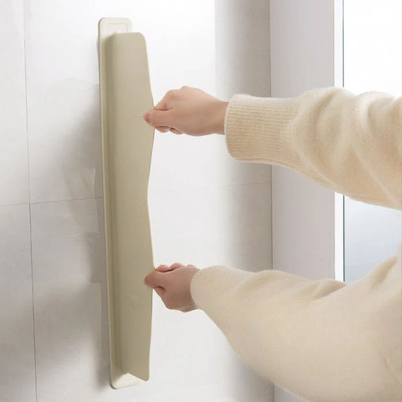 Slide e05a8e059f2b4704be79701094642801