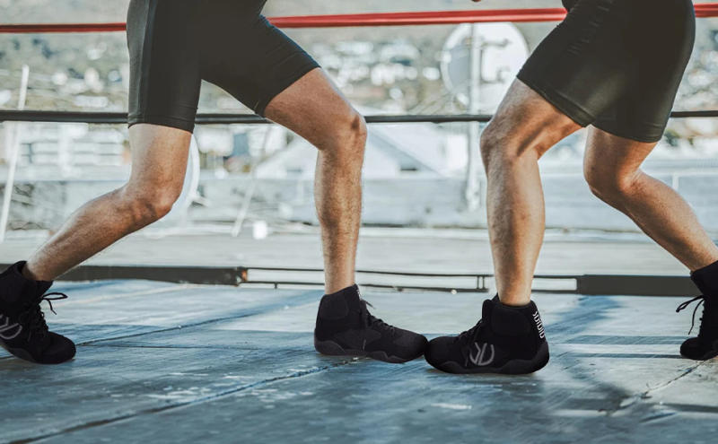 Description Picture 5 of itemProfessional Wrestling Boots Men's Lightweight Fighting Boxing Shoes High Quality Mesh Breathable Boxing Sneakers Big Size 39-47