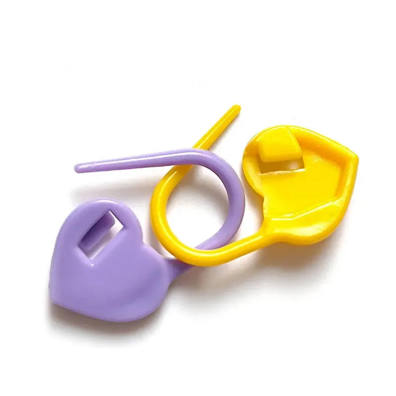 Description Picture 6 of item50/100pcs Heart Knitting Crochet Markers Locking Stitch Needle Clip Markers Ring Sewing Accessories DIY Weaving Knitting Tools