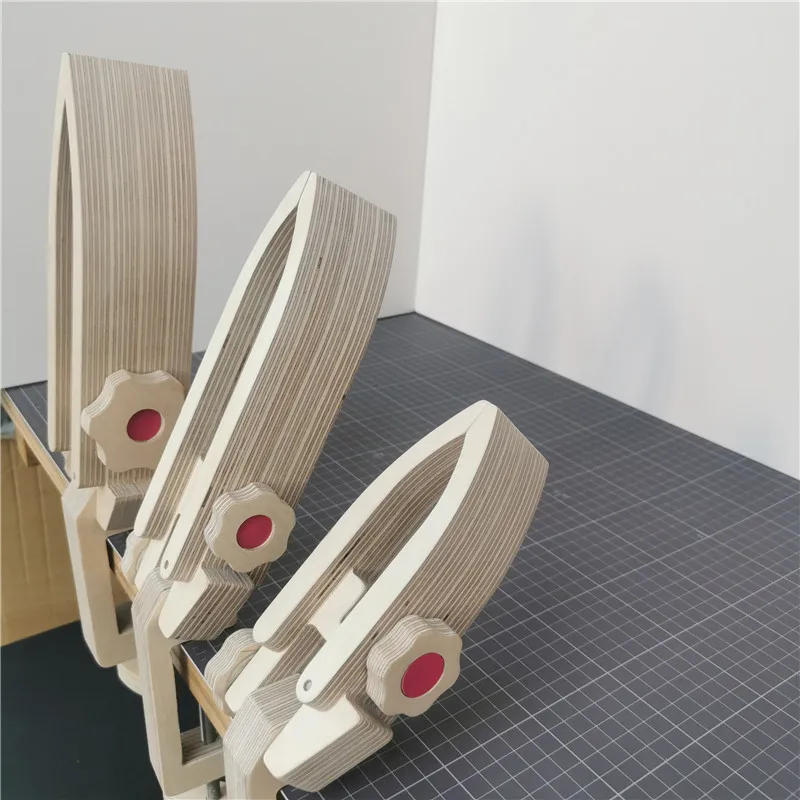 Description Picture 5 of itemLeather Hand Sewing Stitch Pony Table Desktop Stitching Horse Clamp Wood Sewing Clips Leather Clamp DIY Craft 4 Typs