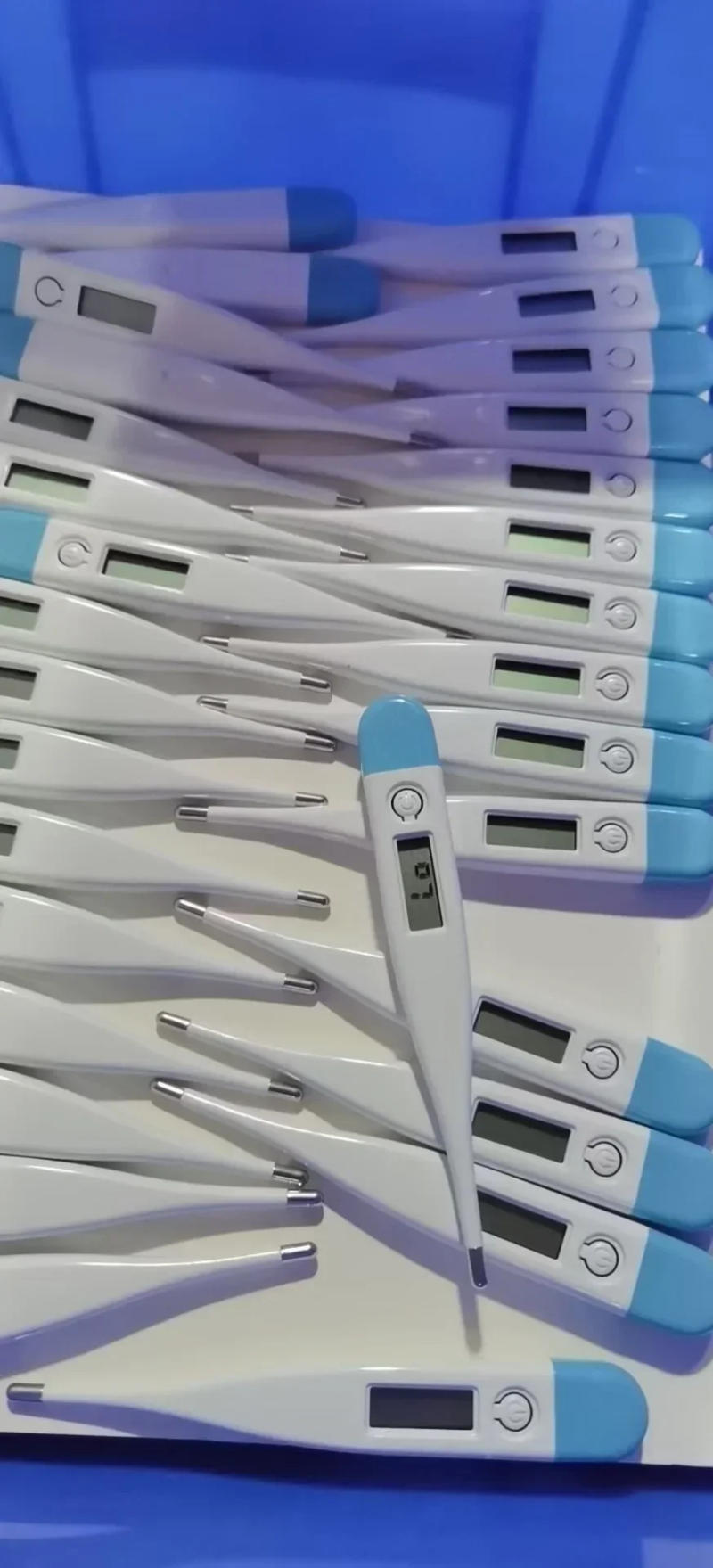 Description Picture 3 of itemDigital Water Thermometer Accurate Oral and Armpit Temperature Reading Fever Alert Termometer Baby Bath Thermometers