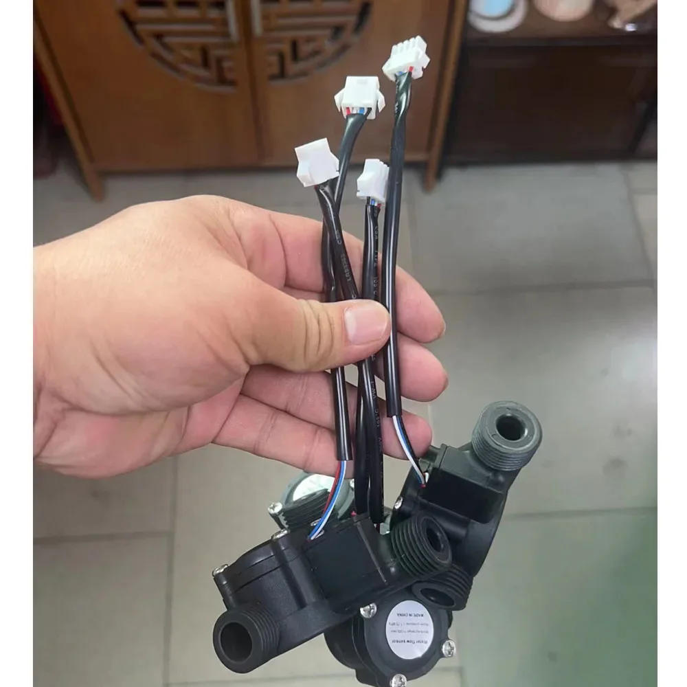 Description Picture 2 of item1Pcs High quality 4-wire water flow switch for water heater maintenance parts