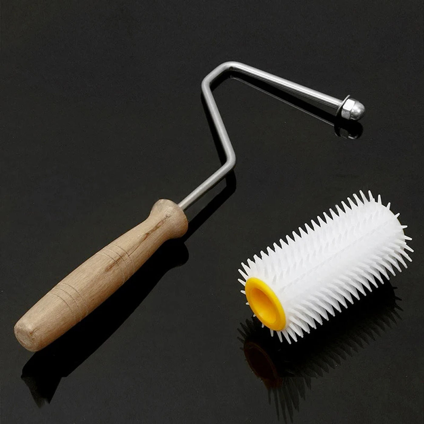 Description Picture 6 of itemBeekeeping Tools Bee Glue Remover Roller Honey Fork Beeswax Propolis Uncapping Scraper Collector for Beehive Frame
