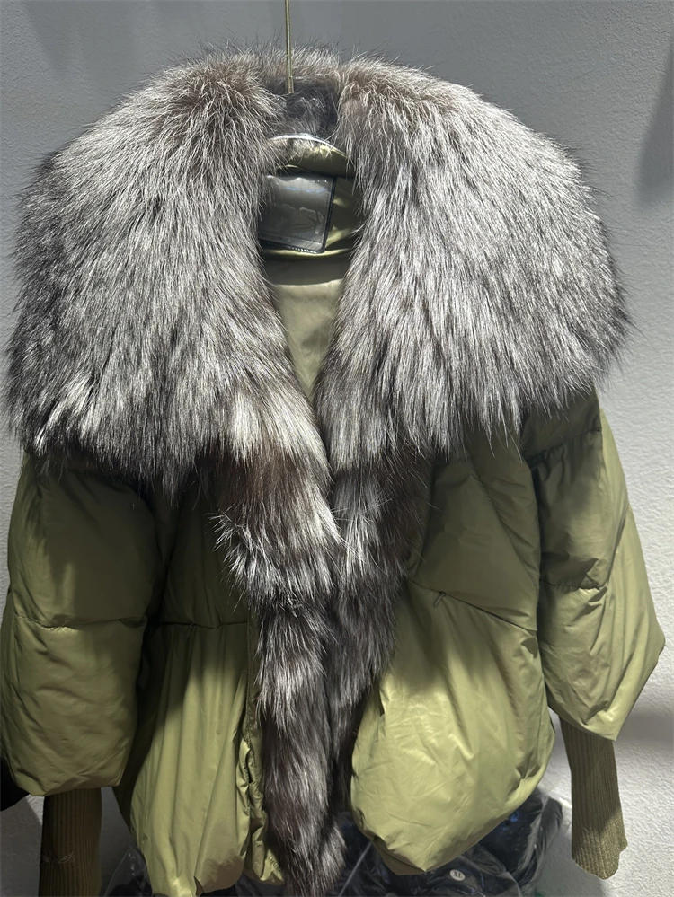 Description Picture 6 of itemOFTBUY 2023 Duck Down Jacket Winter Women Coat  Super Large Real Silver Fox Fur Collar with Knit Sleeve Fashion Luxury Outerwear