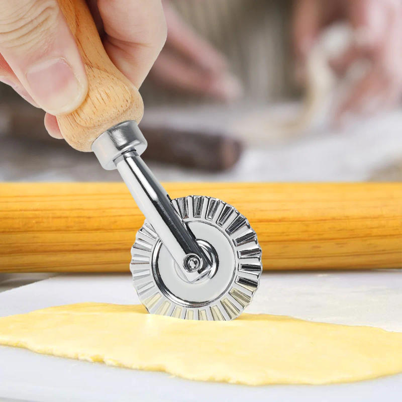 Description Picture 2 of itemPastry Wheel Cutter Aluminum Alloy Pastry Cutting Wheel with Ergonomic Wood Handle Multipurpose Dough Cutting Roller for Baking