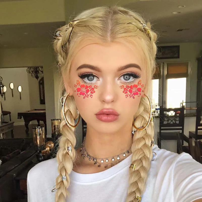 Description Picture 6 of itemReusable Face Paint Templates Hollowed Hand Painting Body Art Paint Stencils Decorative Flowers Leaves DIY Makeup Tools Painting