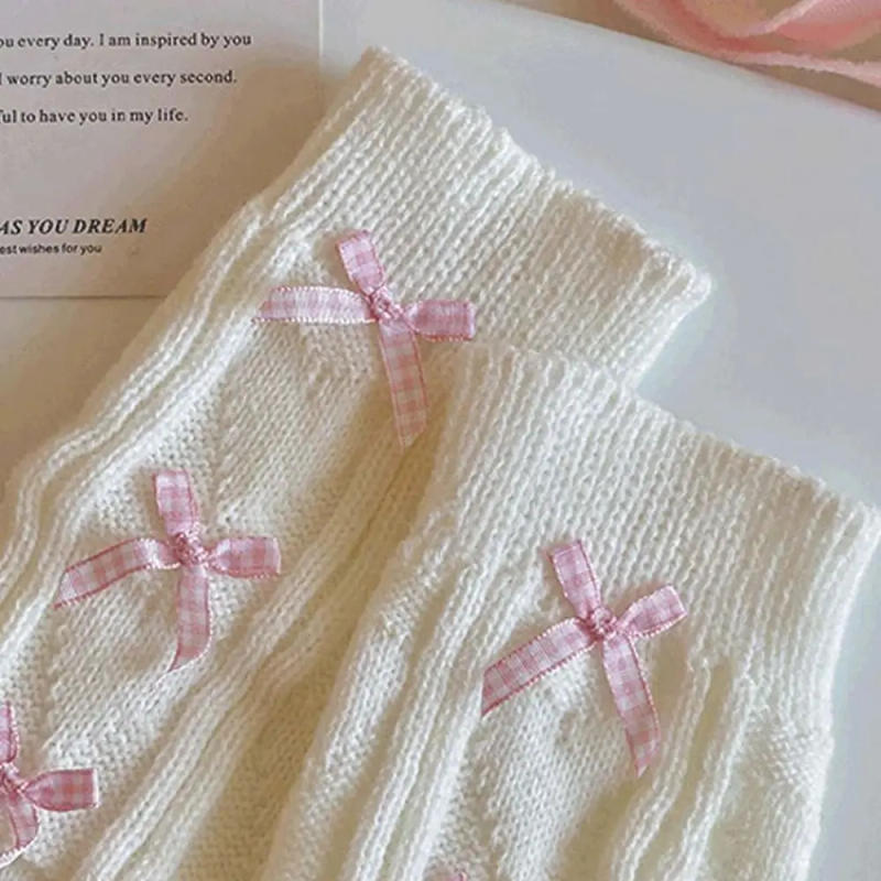 Description Picture 4 of itemCute Korean Style Children's Leg Warmers JK Harajuku Knitted Leg Cover Lolitas Long Stockings Plaid Bow Socks Girls