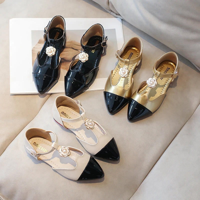 Description Picture 4 of itemChildren Sandals Pointed Toe Flower Elegant T-strap Morden Kids Sliders Summer Three Colors Luxury Shallow Children Flat Shoe