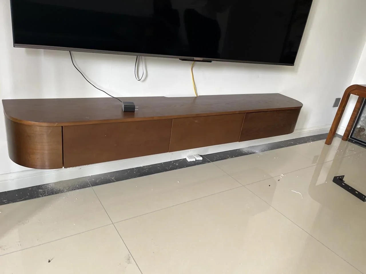 Description Picture 5 of itemModern Solid Wood Suspended TV Cabinet Household Small Apartment Living Room TV Stands Furniture Simple Hanging Storage Cabinet