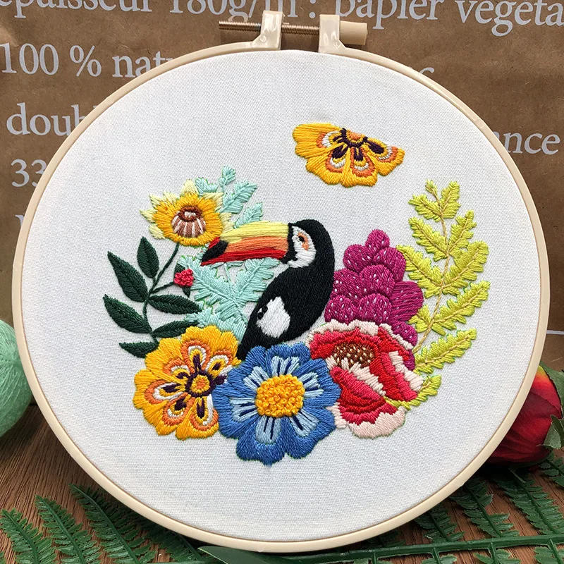 Description Picture 5 of itemArt Craft Handy Sewing Set Parrot and Flower Cross Stitch Starter Kits DIY Embroidery Kits with Patterns Needles Threads